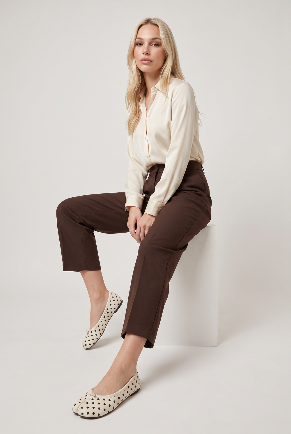 Arabella | Polka Dot Ballet Flats Pull on Bow