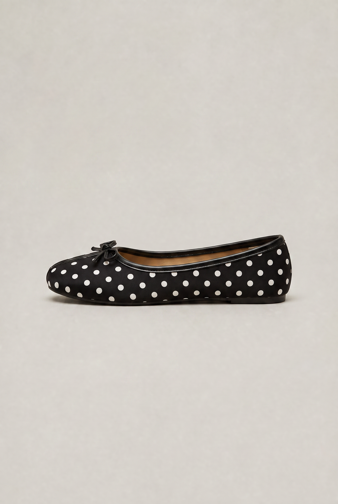 Arabella | Polka Dot Ballet Flats Pull on Bow