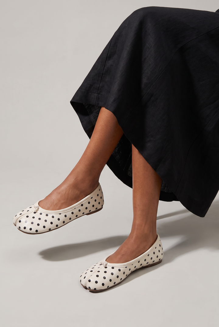Arabella | Polka Dot Ballet Flats Pull on Bow