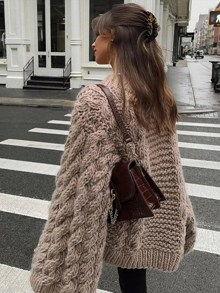 Lottie | Chunky Cable Knit Jumper Oversized